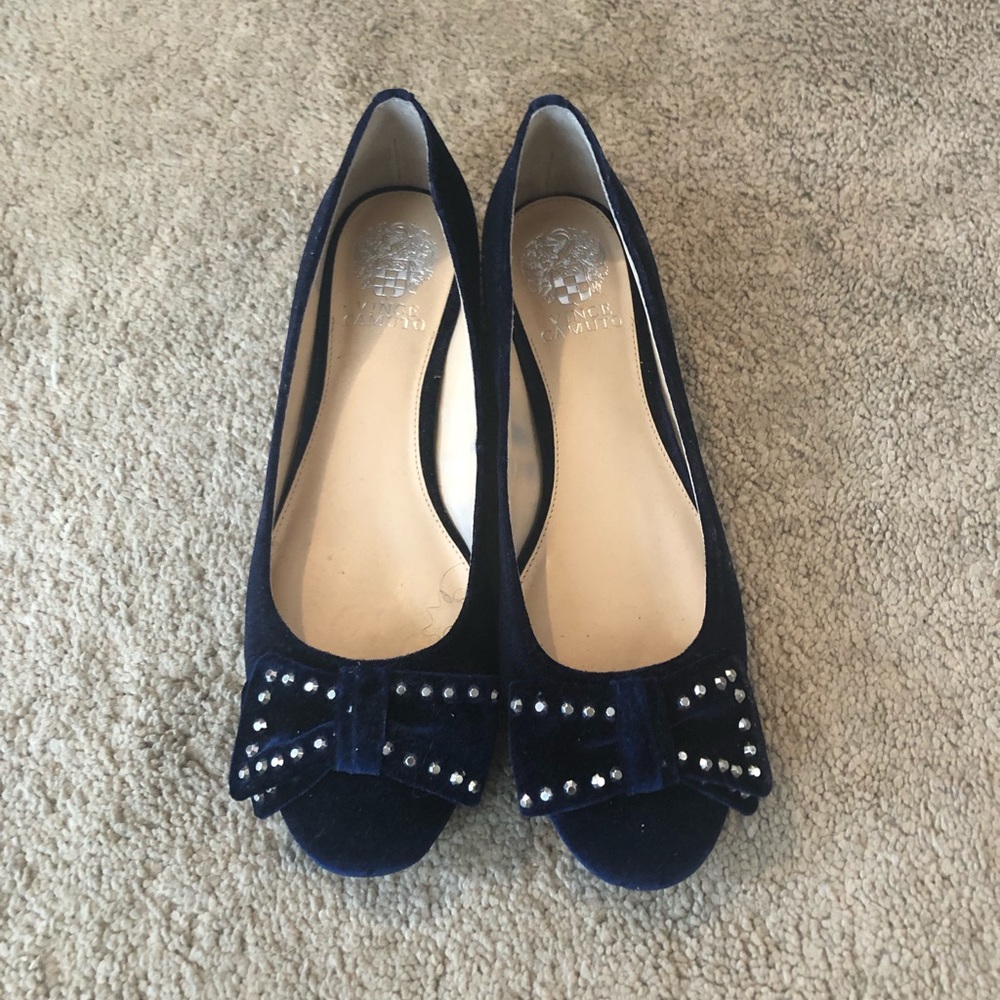 Vince camuto navy velvet flats